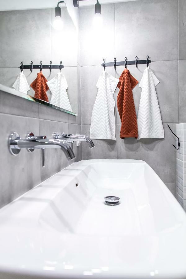 Family Luxury Comfort Old Town Apartament, 1-8, 2 Sypialnie I Salon, Parking W Cenie Gdańsk Extérieur photo